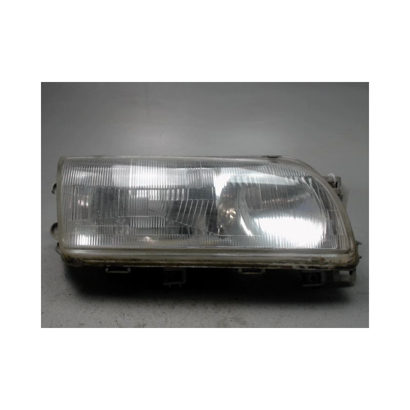PHARE DROIT NISSAN PRIMERA