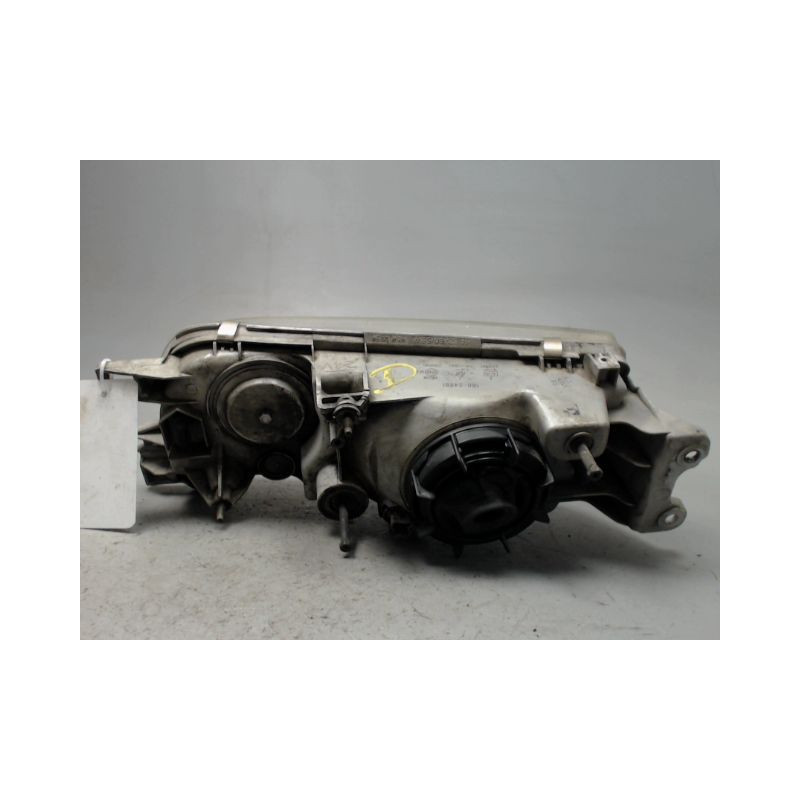 PHARE DROIT NISSAN PRIMERA