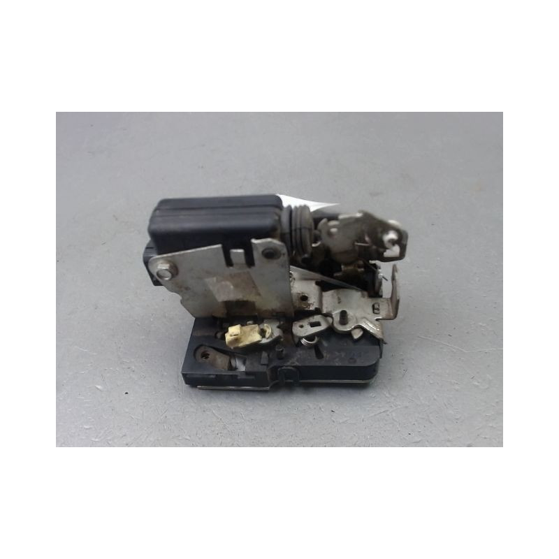 SYSTEME CONDAMNATION ARRIERE GAUCHE DACIA SANDERO I 2008-2012