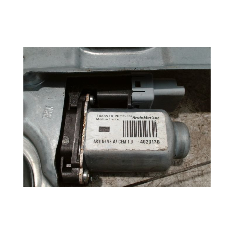 MECANISME+MOTEUR LEVE-GLACE AVANT GAUCHE PEUGEOT 207 3P
