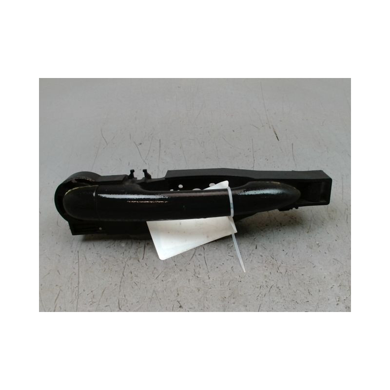 POIGNEE EXTERIEURE PORTE AVANT DROIT RENAULT CLIO III Phase 1 2005-2009