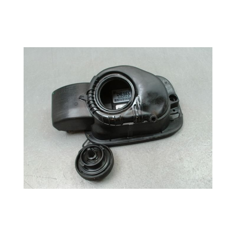 VOLET DE TRAPPE CARBURANT SKODA OCTAVIA