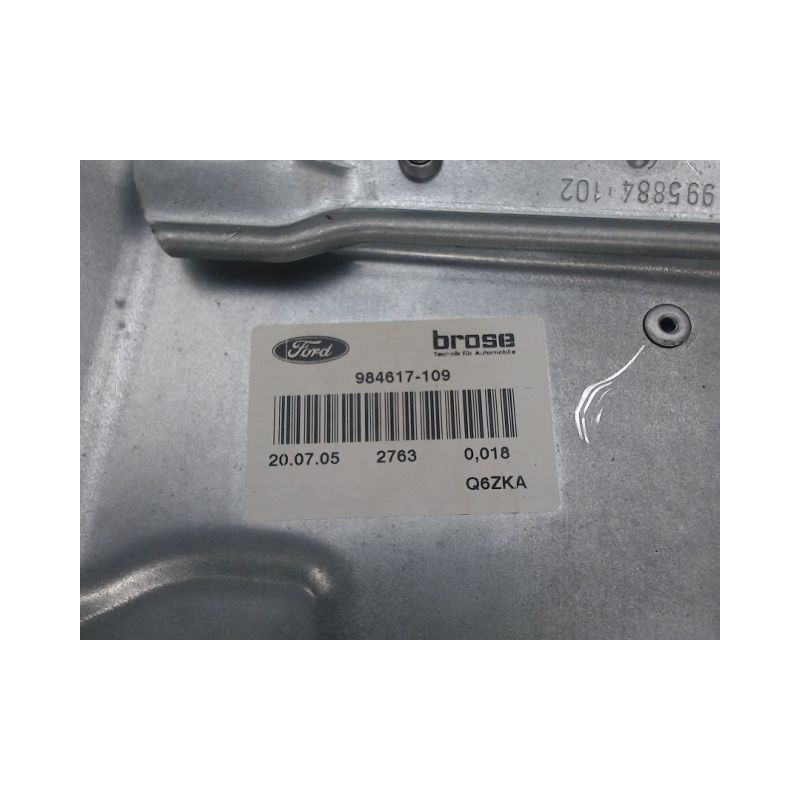 MECANISME LEVE-GLACE AVANT GAUCHE FORD FOCUS