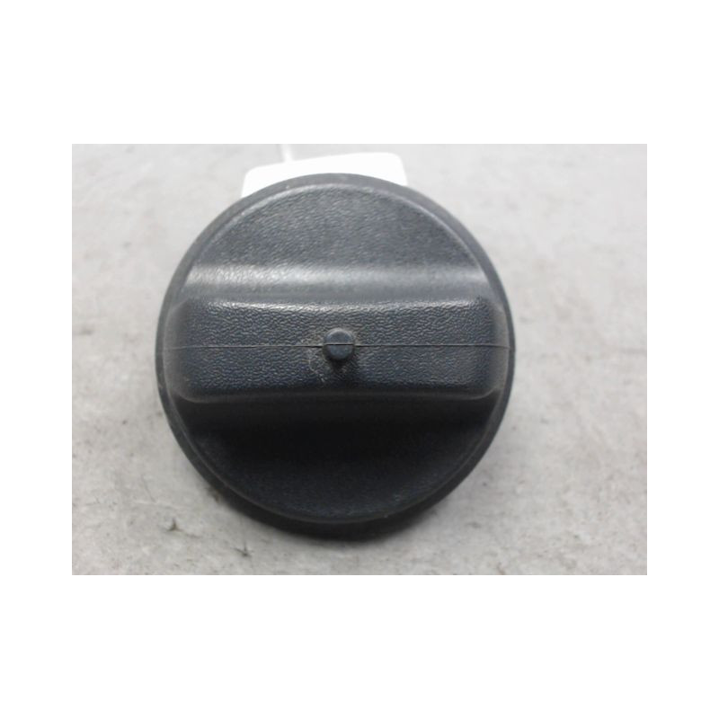 BOUCHON RESERVOIR A CARBURANT RENAULT CLIO