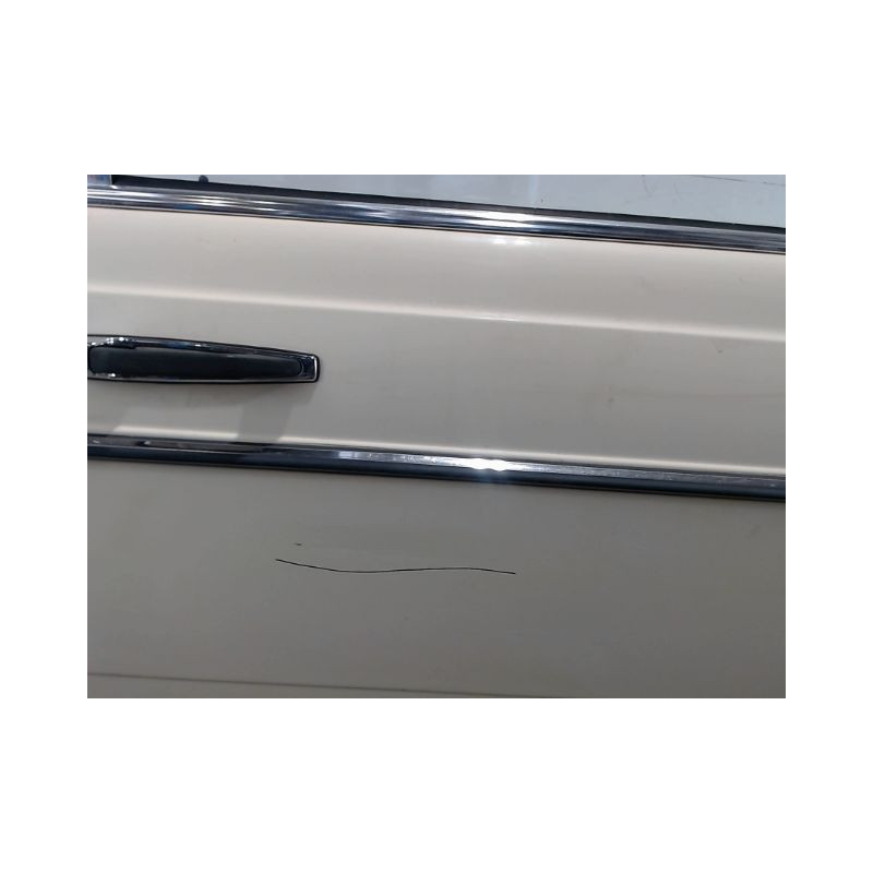 PORTE AVANT DROIT MERCEDES 200