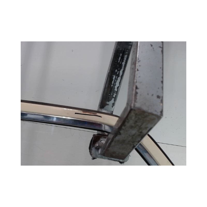 PORTE AVANT DROIT MERCEDES 200