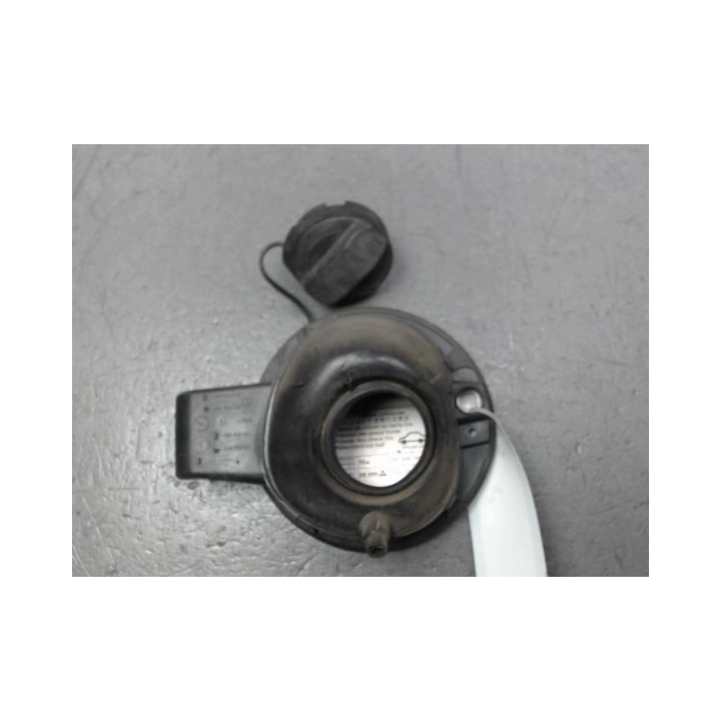 VOLET DE TRAPPE CARBURANT VOLKSWAGEN POLO