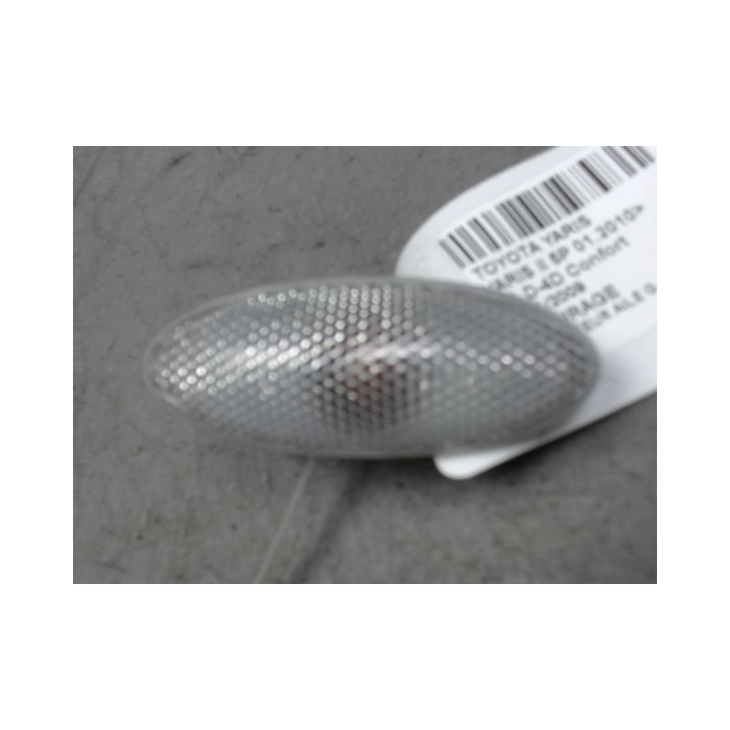 REPETITEUR AILE GAUCHE TOYOTA YARIS II 2010-