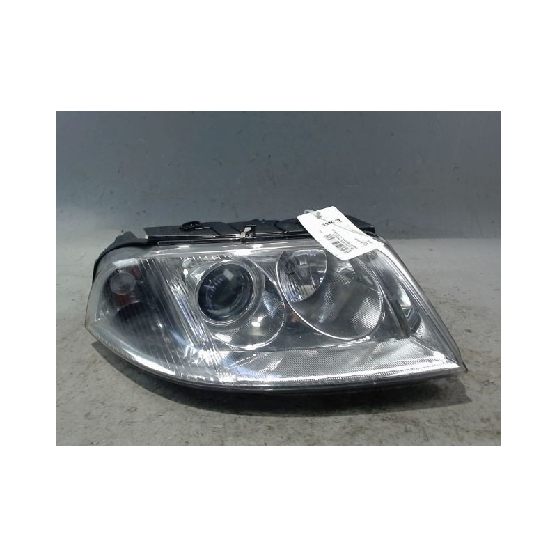 PHARE DROIT VOLKSWAGEN PASSAT BREAK 00-05