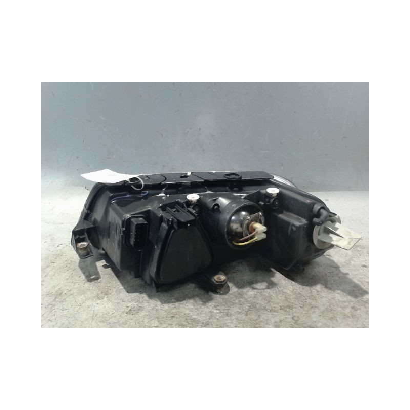 PHARE DROIT VOLKSWAGEN PASSAT BREAK 00-05