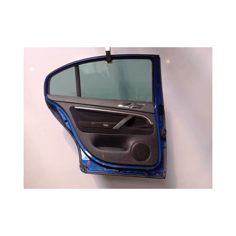 PORTE ARRIERE GAUCHE SKODA SUPERB 04-08