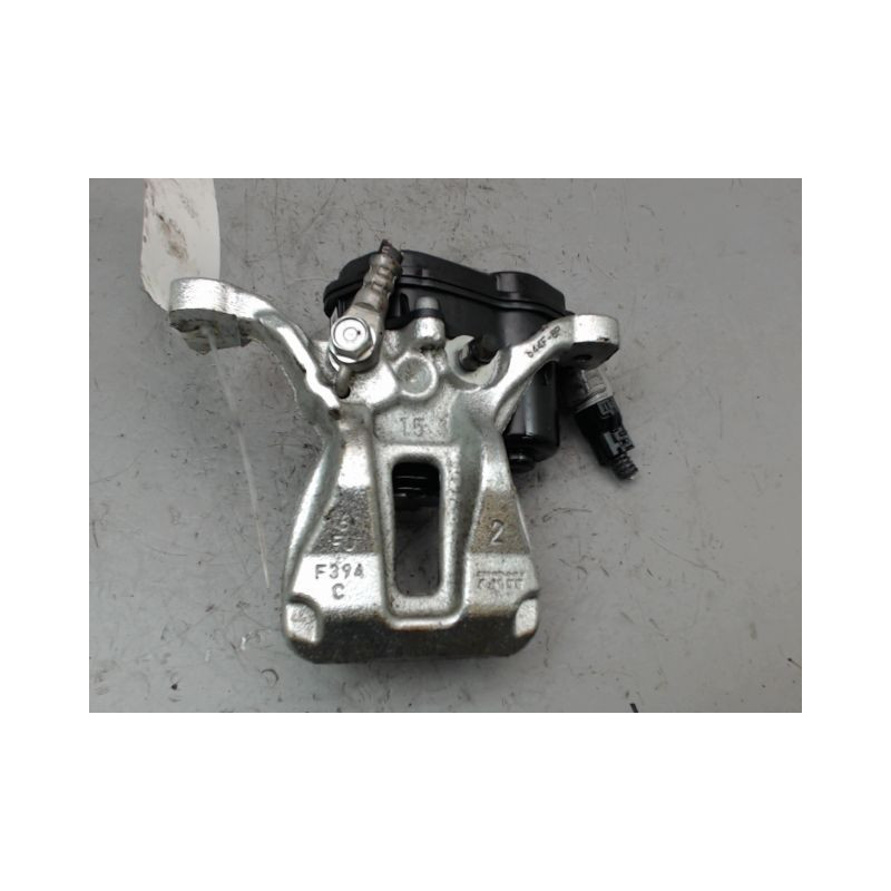 ETRIER DE FREIN ARRIERE DROIT TOYOTA COROLLA 2004-
