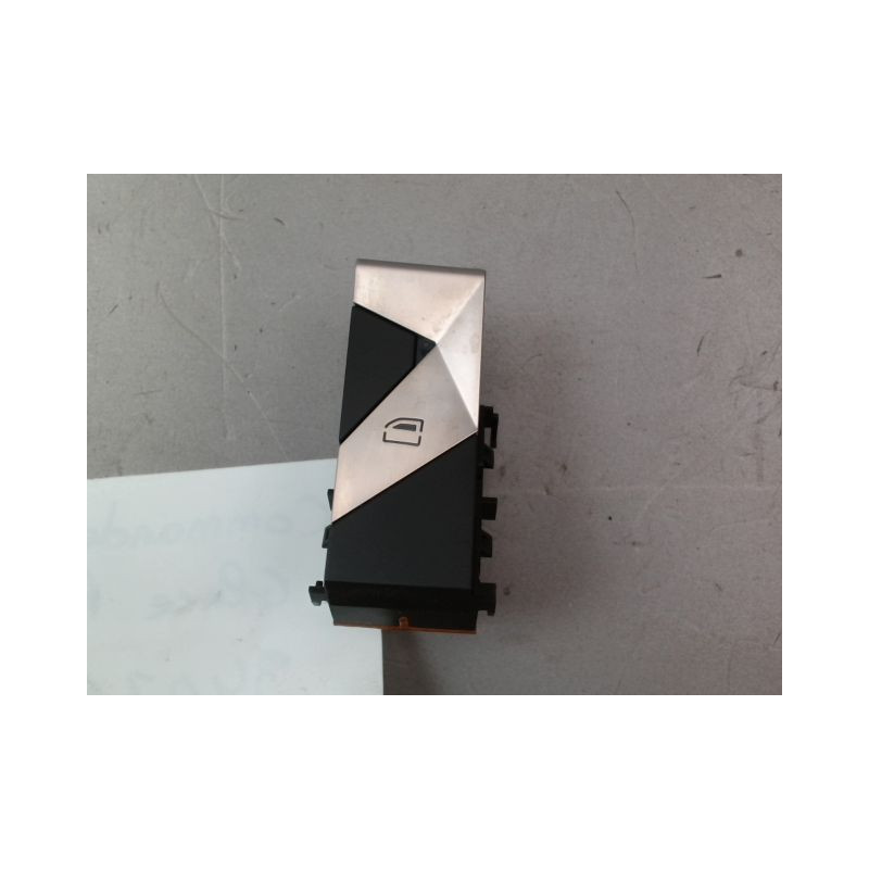 COMMANDE LEVE-GLACE PORTE ARD DS DS3 CBACK