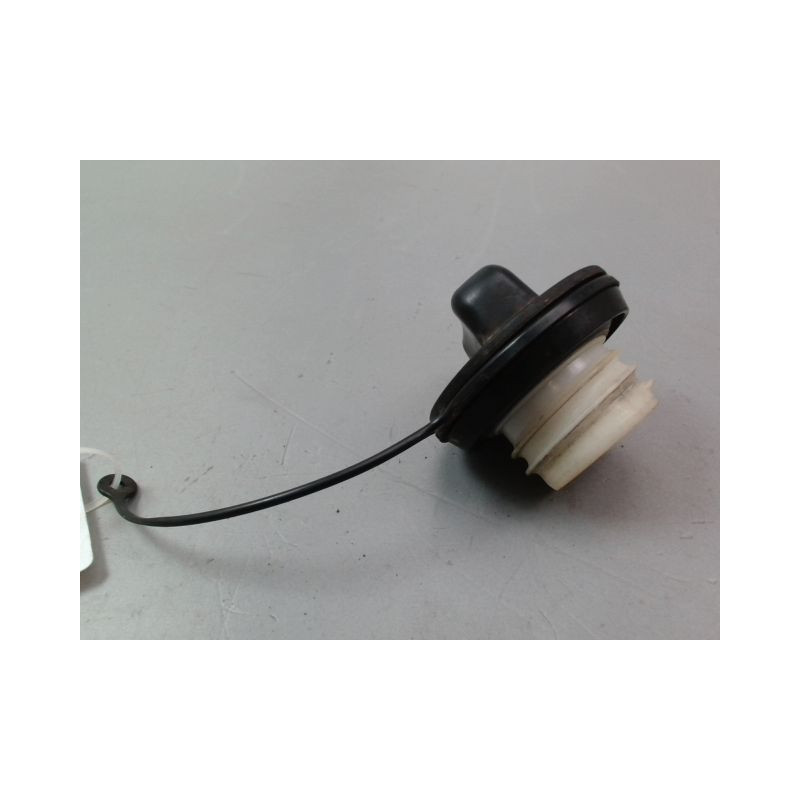 BOUCHON RESERVOIR A CARBURANT NISSAN MICRA 2009-