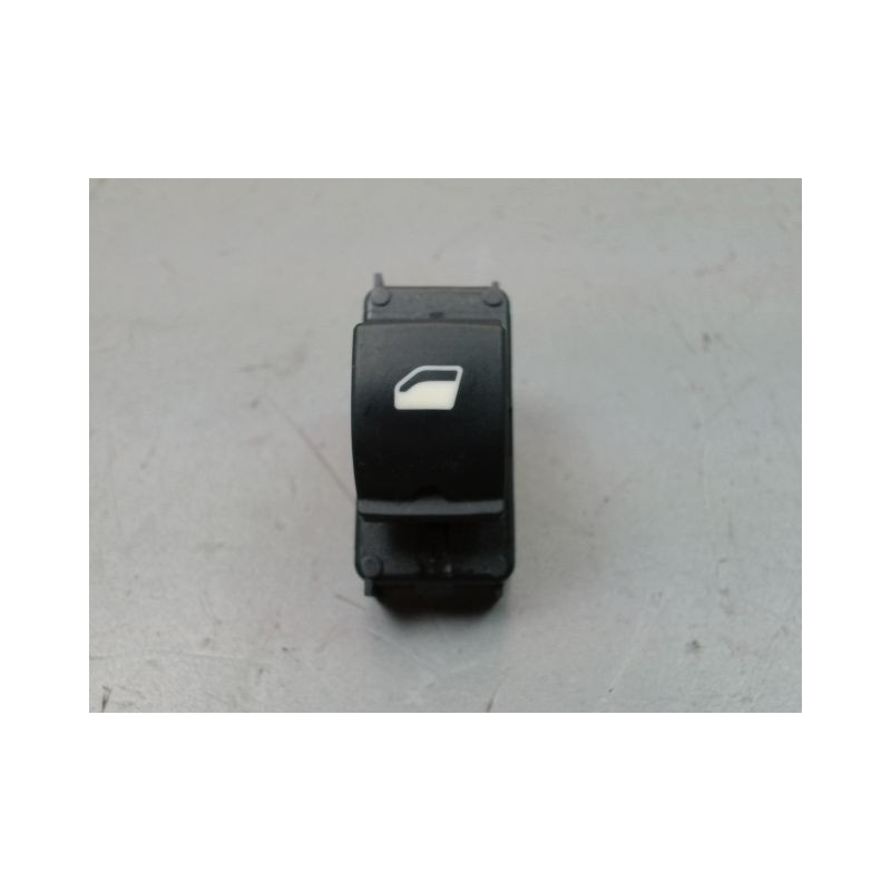 COMMANDE LEVE-GLACE PORTE AVD CITROEN E-C4
