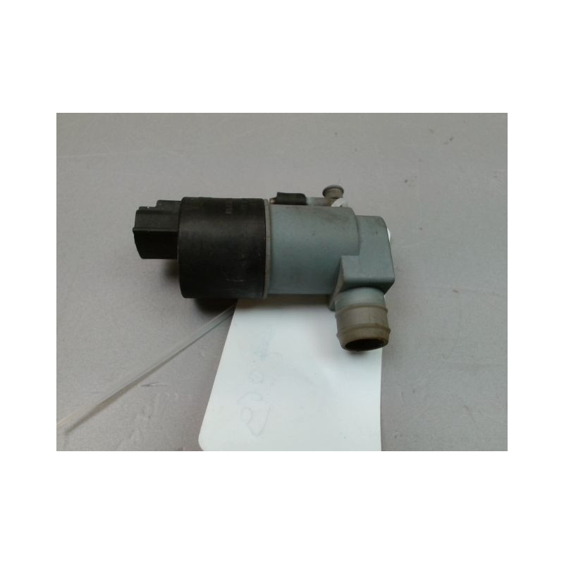 POMPE LAVE-GLACE AVANT TOYOTA YARIS II 2010-