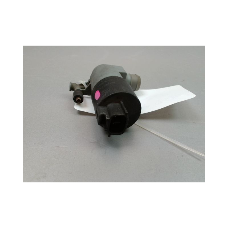 POMPE LAVE-GLACE AVANT TOYOTA YARIS II 2010-