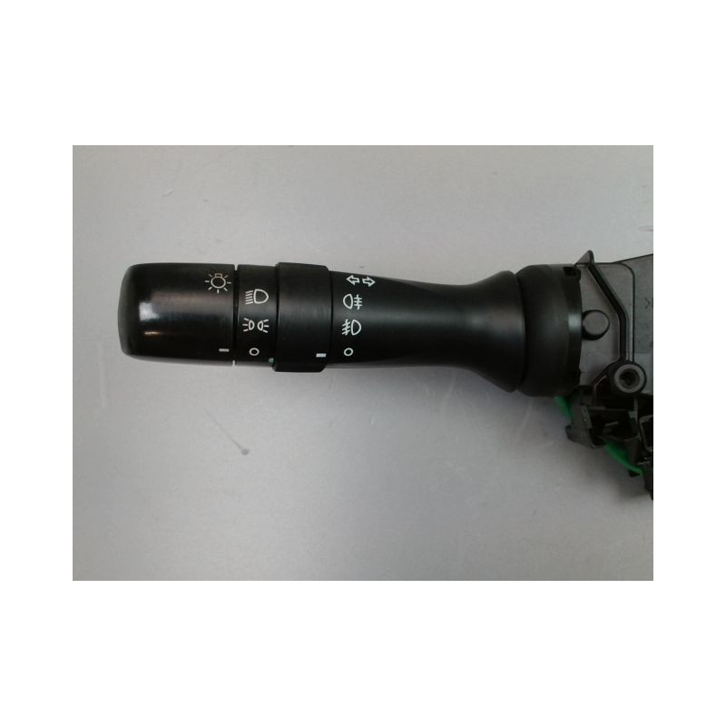 COMMANDE ECLAIRAGE TOYOTA YARIS II 2010-