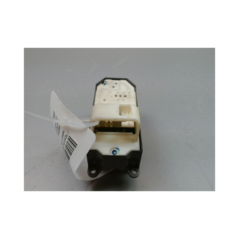 COMMANDE LEVE-GLACE PORTE AVG TOYOTA YARIS II 2010-