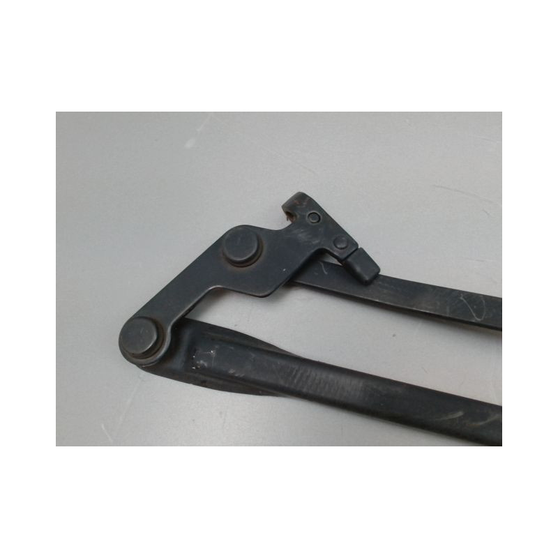 BRAS ESSUIE-GLACE AVANT TOYOTA YARIS II 2010-