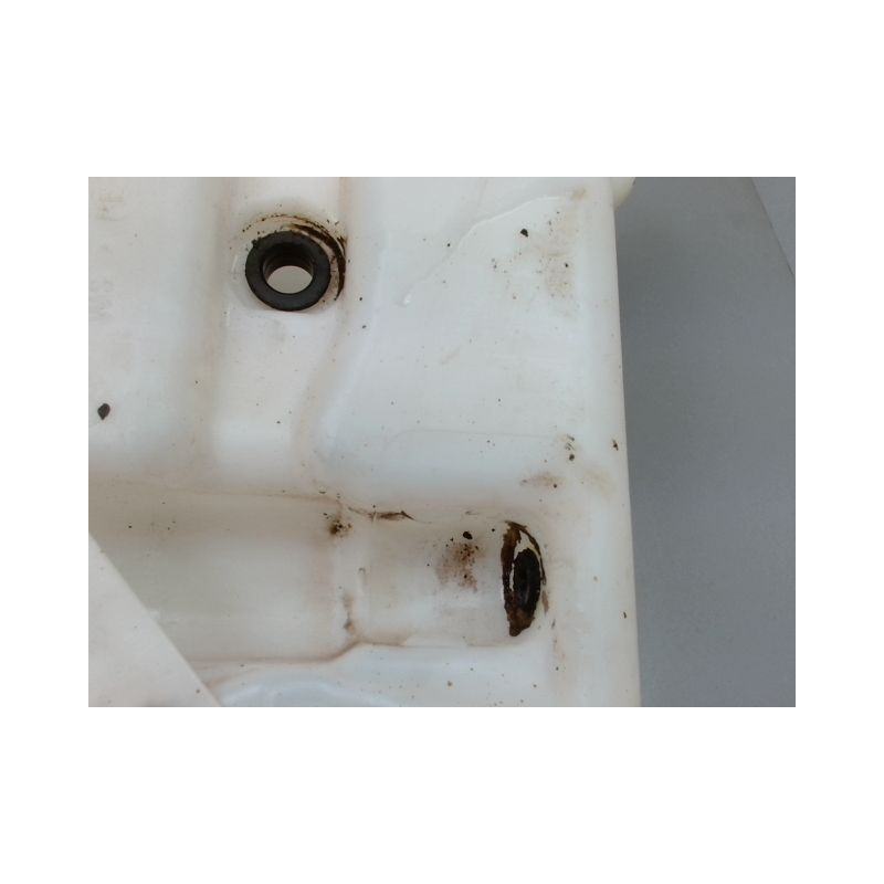 RESERVOIR LAVE-GLACE AVANT MERCEDES CLASSE C SPORTCOUPE II Phase 2 (203) 2004-2008