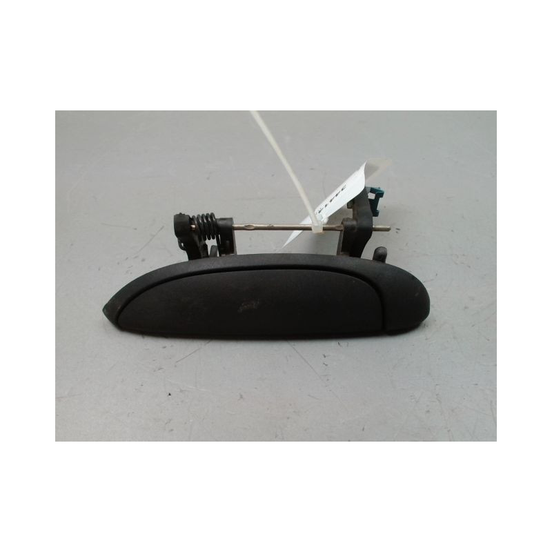 POIGNEE EXTERIEURE PORTE AVANT DROIT RENAULT CLIO II Phase 1 1998-2001
