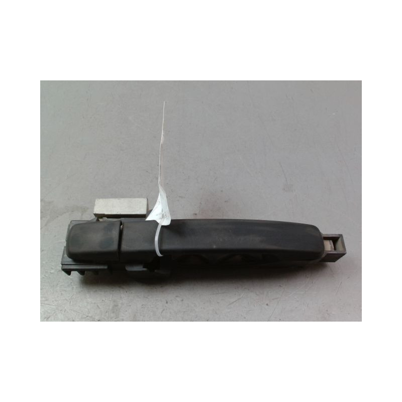 POIGNEE EXTERIEURE PORTE AVANT DROIT NISSAN NAVARA KING-CAB