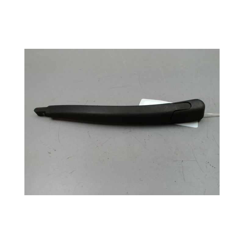 BRAS ESSUIE-GLACE ARRIERE FORD FIESTA 2010-