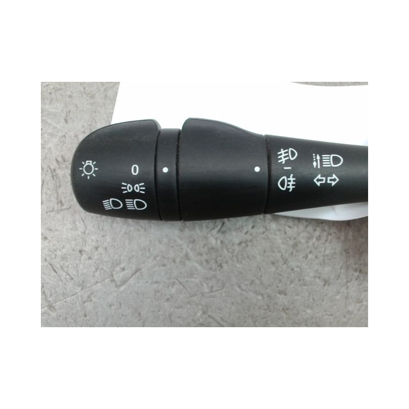 COMMANDE ECLAIRAGE RENAULT CAPTUR Phase 1 2013-...