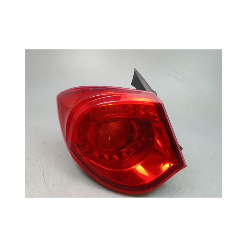FEU ARRIERE GAUCHE  ALFA ROMEO GUILIETTA 2010-