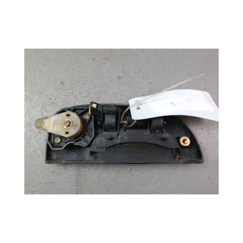 POIGNEE EXTERIEURE PORTE AVANT GAUCHE RENAULT KANGOO BREAK I Phase 2 2003-2007