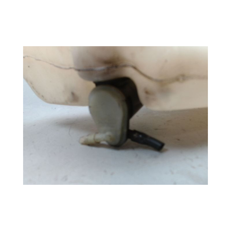 RESERVOIR LAVE-GLACE AVANT PEUGEOT 206 + 2009-2013