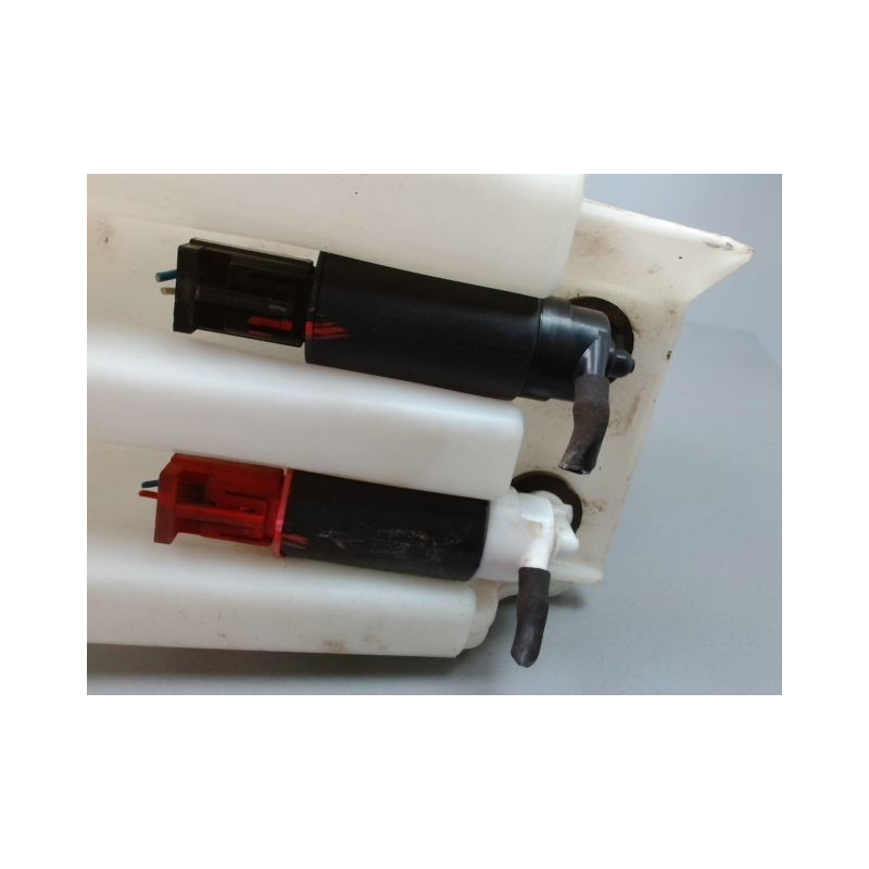 RESERVOIR LAVE-GLACE AVANT TOYOTA COROLLA VERSO II Phase 2 2007-2009