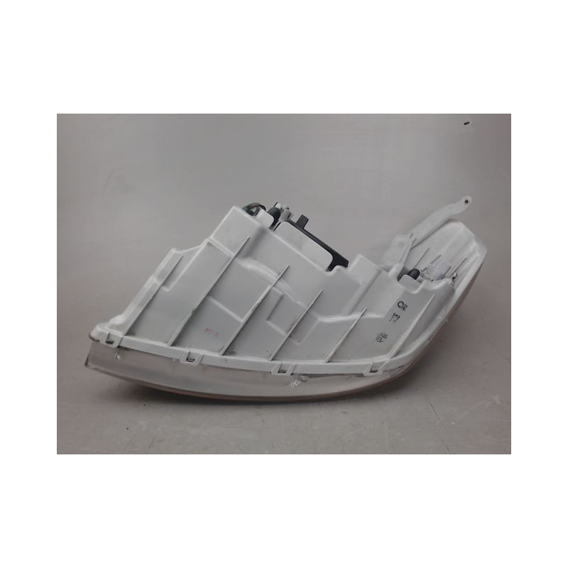 PHARE DROIT CHEVROLET AVEO