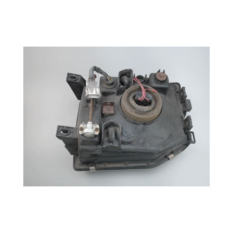 PHARE DROIT MITSUBISHI PAJERO