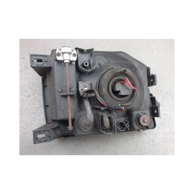 PHARE GAUCHE MITSUBISHI PAJERO