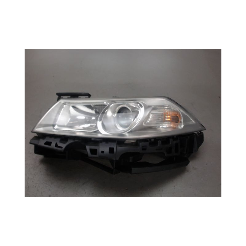 PHARE GAUCHE RENAULT MEGANE