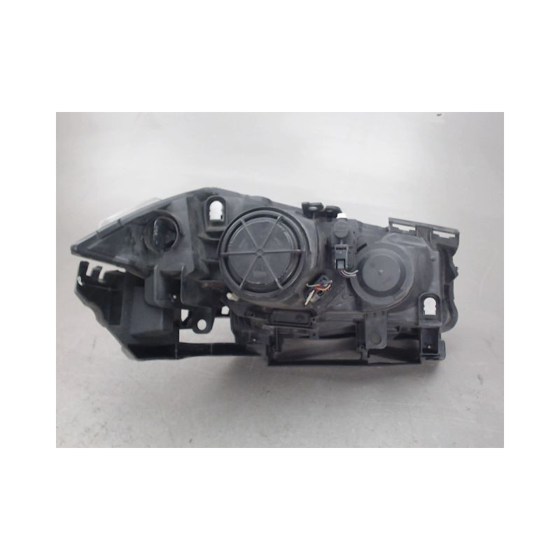 PHARE GAUCHE RENAULT MEGANE