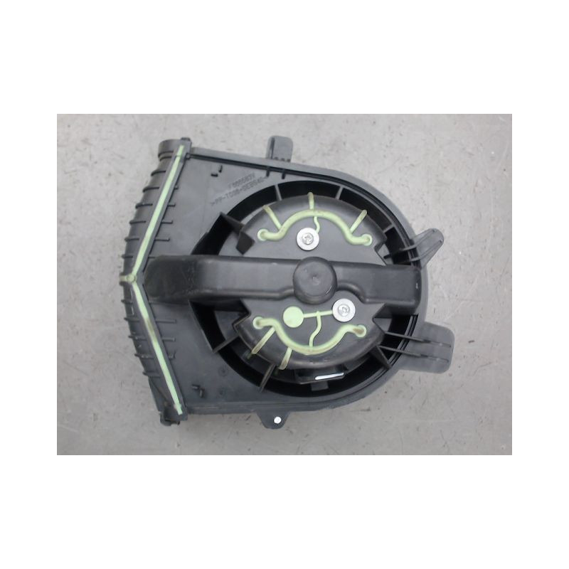 MOTEUR VENTILATEUR CHAUFFAGE RENAULT MEGANE
