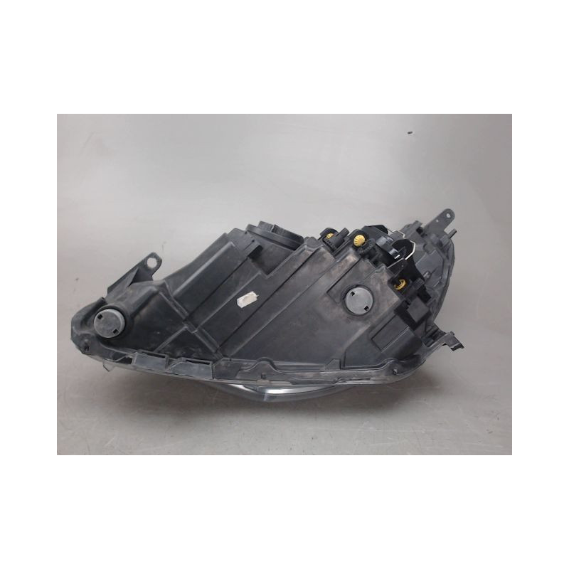 PHARE DROIT OPEL CORSA