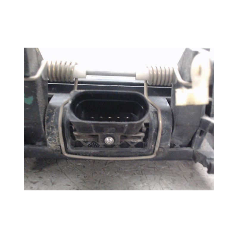 POIGNEE EXTERIEURE PORTE ARRIERE DROIT AUDI A8