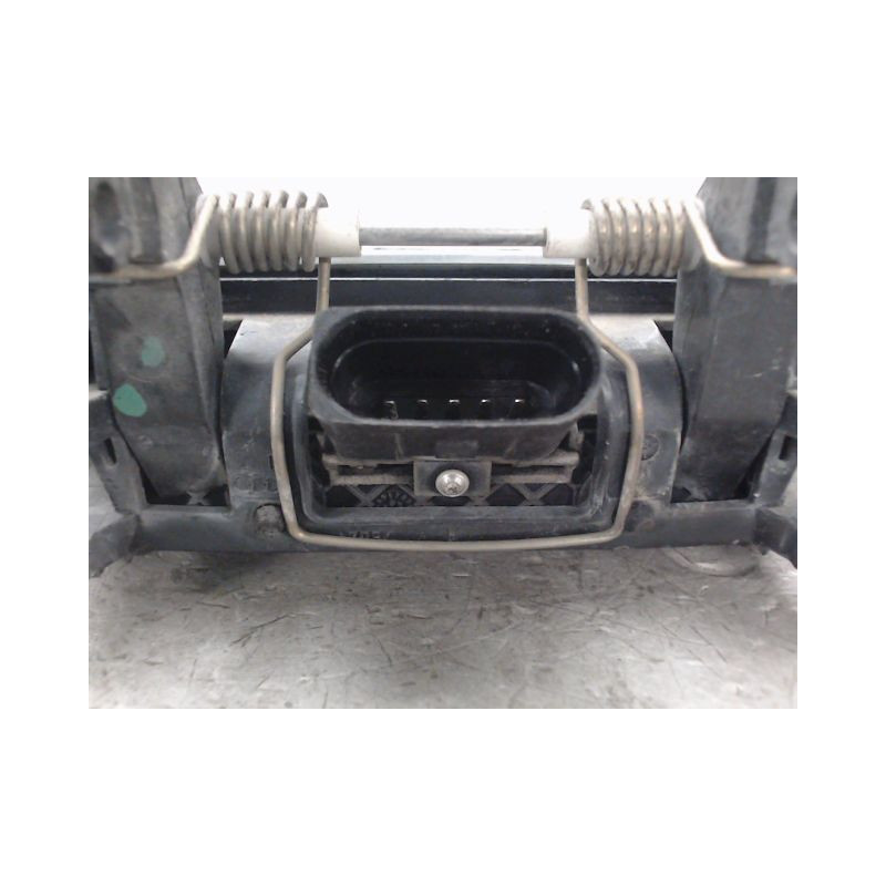 POIGNEE EXTERIEURE PORTE ARRIERE GAUCHE AUDI A8