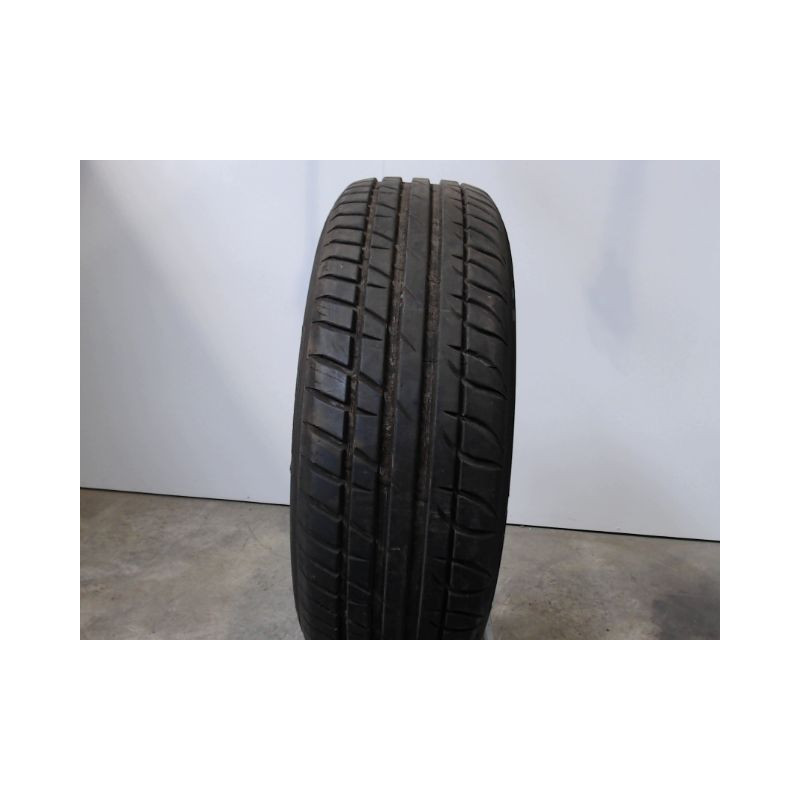 Pneu TAURUS HIGH PERFORMANCE 205 25 16 94 H