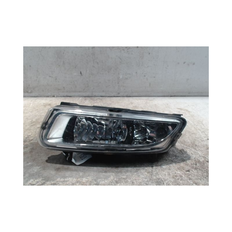 PHARE ANTIBROUILLARD AVANT GAUCHE VOLKSWAGEN POLO 2009-