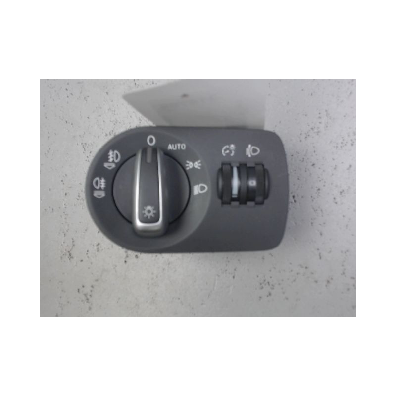 COMMANDE ECLAIRAGE AUDI A1