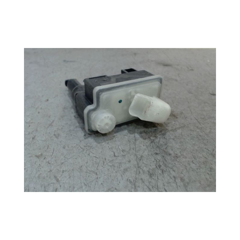 ACTIONNEUR TRAPPE CARBURANT PEUGEOT 308