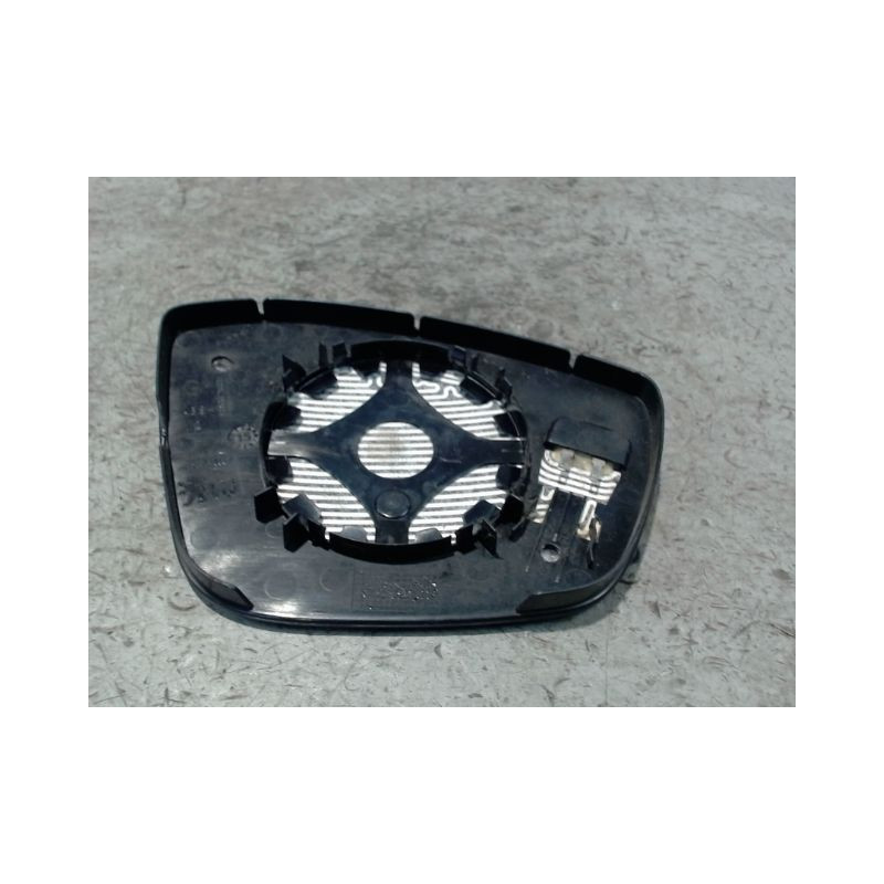 GLACE RETROVISEUR EXT G PEUGEOT 2008