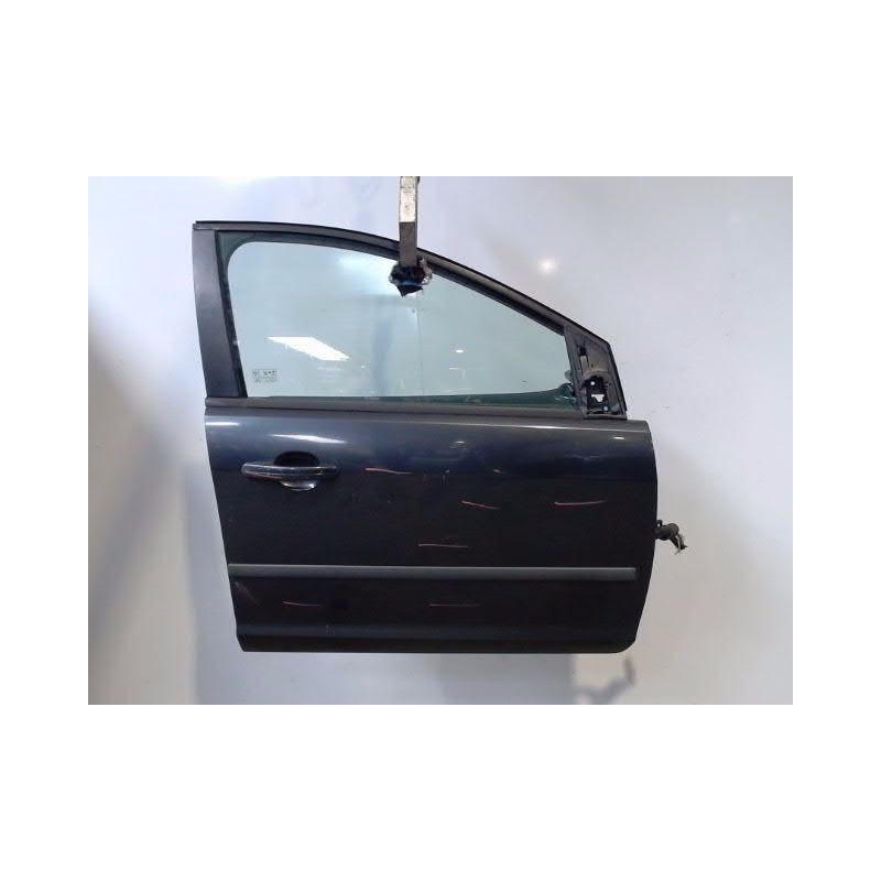PORTE AVANT DROIT FORD FOCUS 04-07