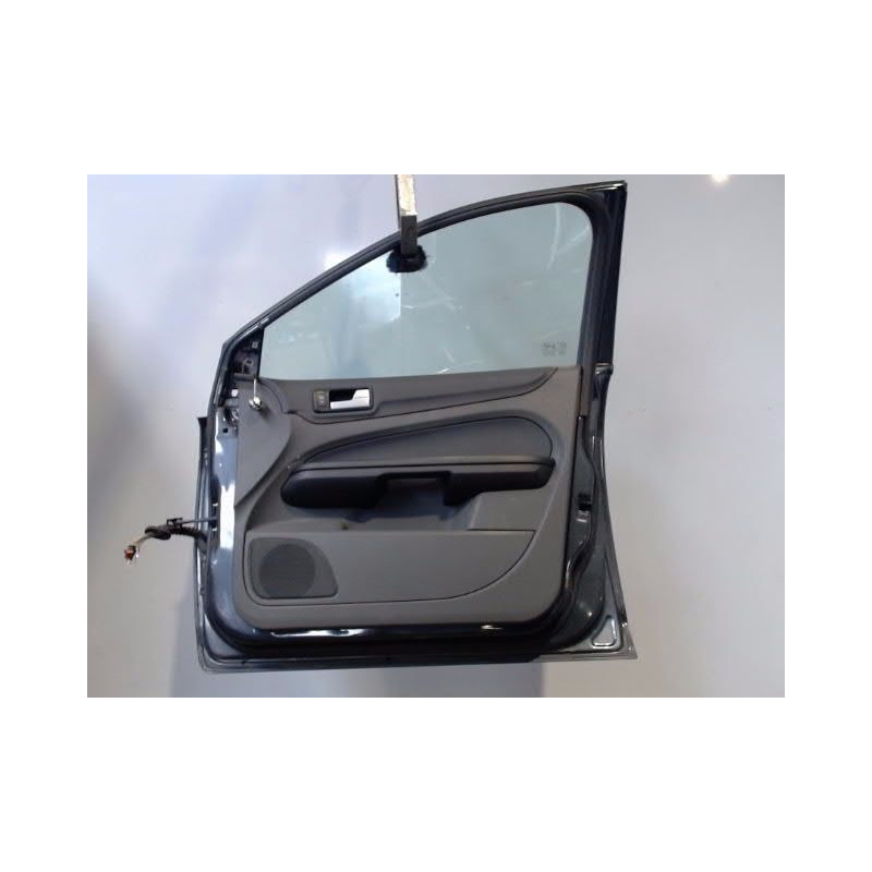PORTE AVANT DROIT FORD FOCUS 04-07