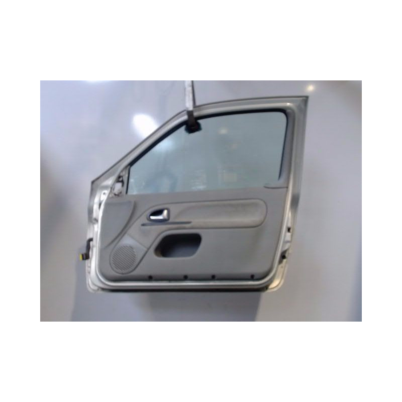 PORTE AVANT DROIT RENAULT CLIO II PH.2 01-06